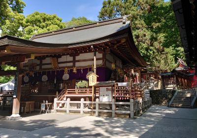 枚岡神社