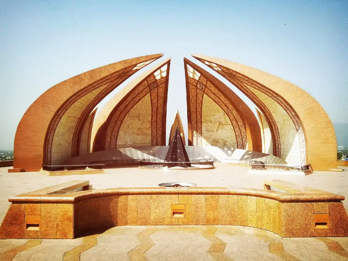 Hotels near Pakistan Monument Museum