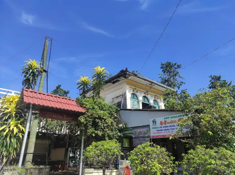 Các khách sạn gần Nhà cổ Bình Thủy