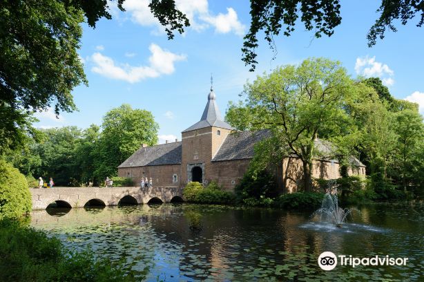 Castle Gardens In Arcen