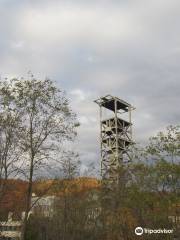 旧 三井砂川炭鉱中央立坑櫓