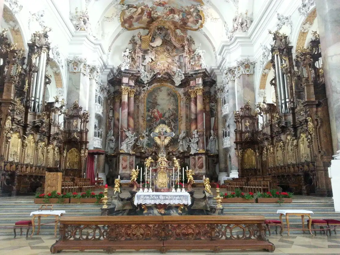 Hotels near Basilica of Saint Lawrence