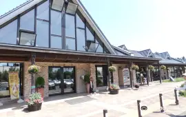 Road and riverside Station Flower Road Eniwa