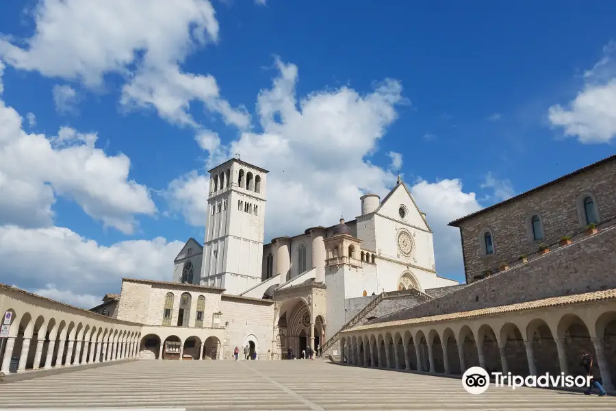 Piazza inferiore di San Francesco