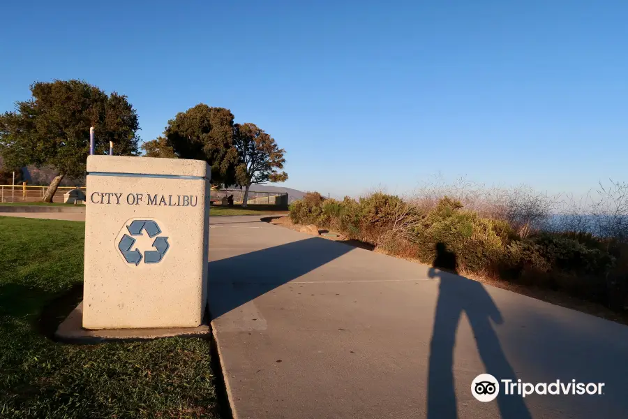 Malibu Bluffs Park