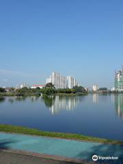 Kepong Metropolitan Lake-Garden