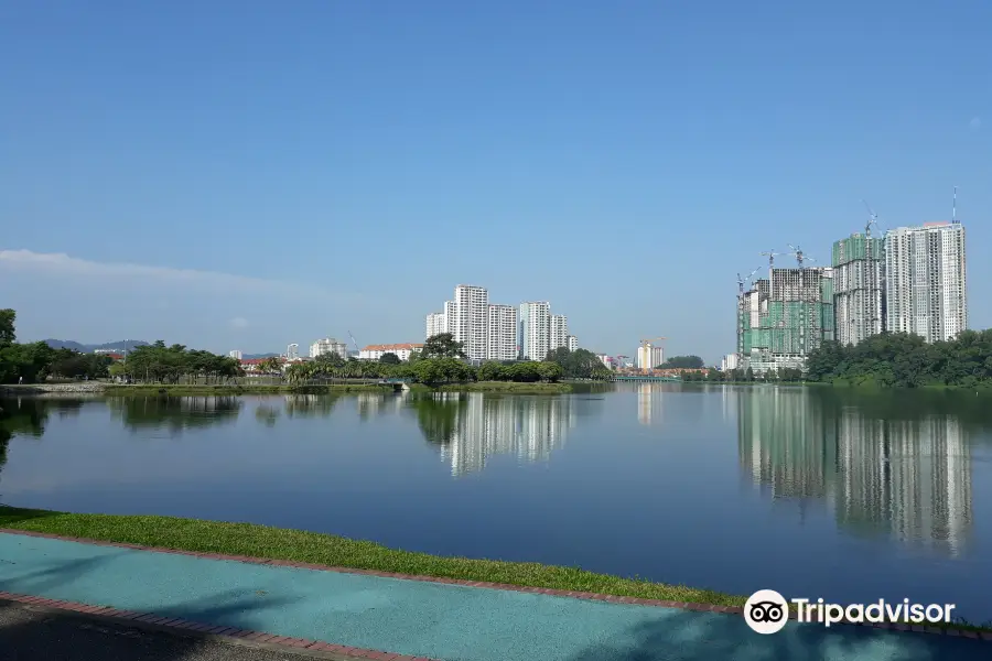 Kepong Metropolitan Lake-Garden