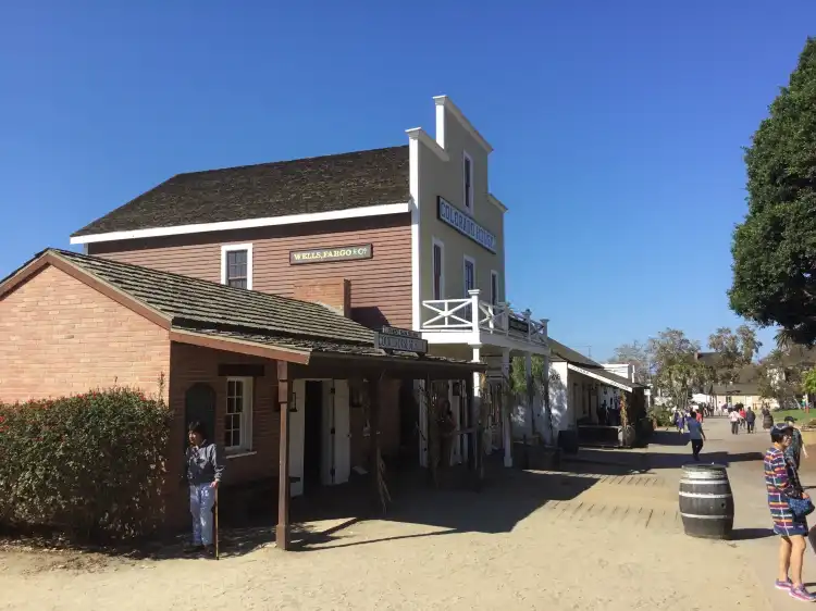 Hotels near Wells Fargo Museum