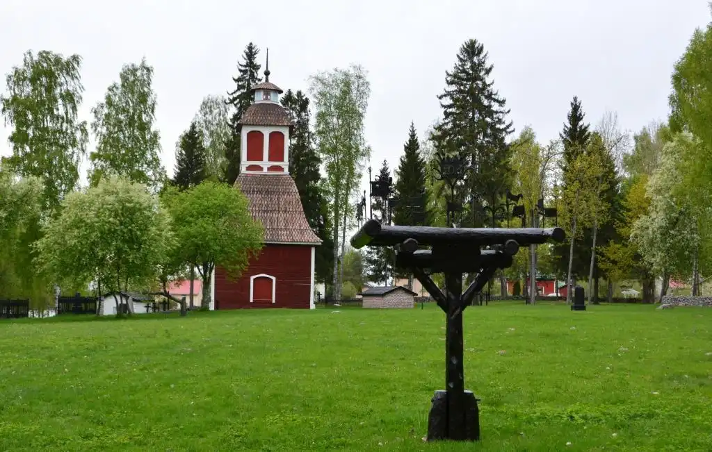Hotel dekat Kirkkoniemen Kellotapuli