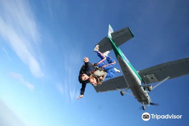 Skydiving in Australia