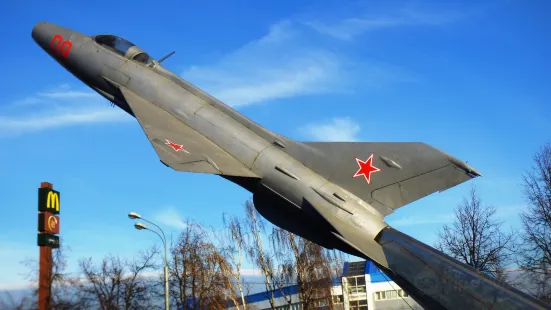 Monument to the MiG-21