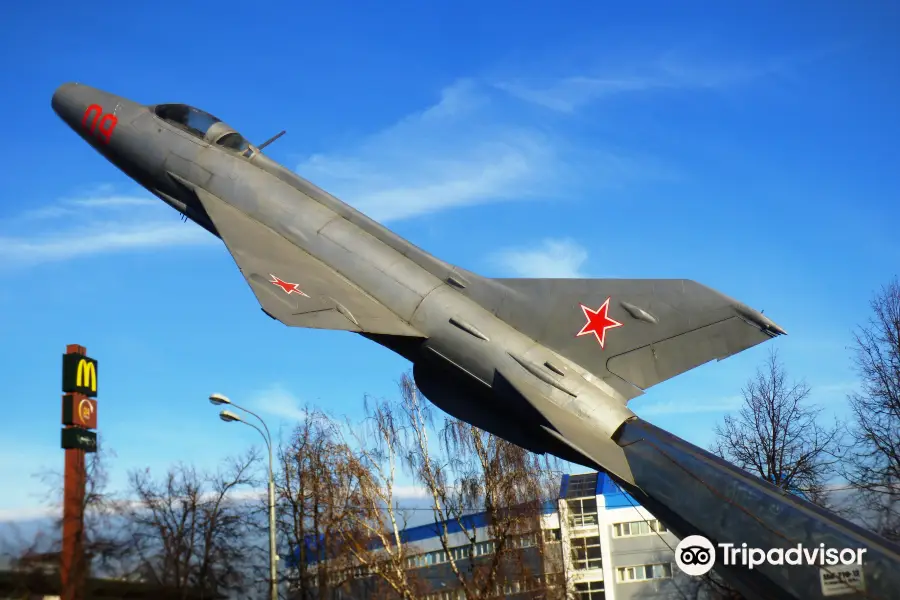 Monument to the MiG-21
