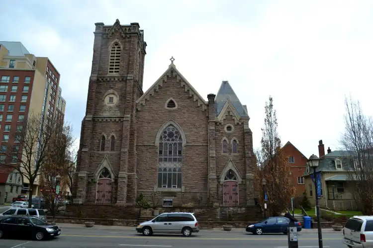 Hotels near St. Paul's United Church