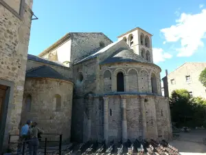 Abbaye de Caunes Minervois