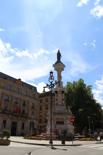 Monument to the Fueros