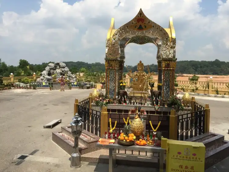 Hotels in Plentong