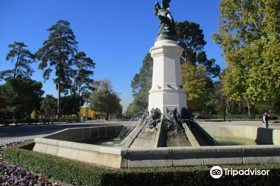 Monumento del Angel Caido