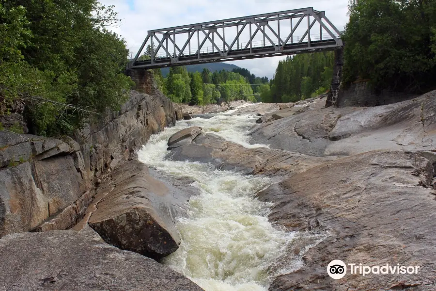 Tommerasfossen