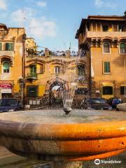 Fontana della Carlotta