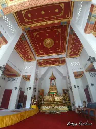 The Royal Thai Monastery, Lumpini