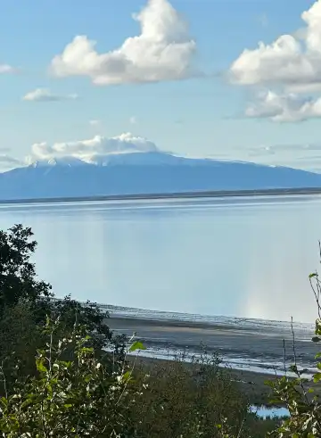 Hotels near Earthquake Park