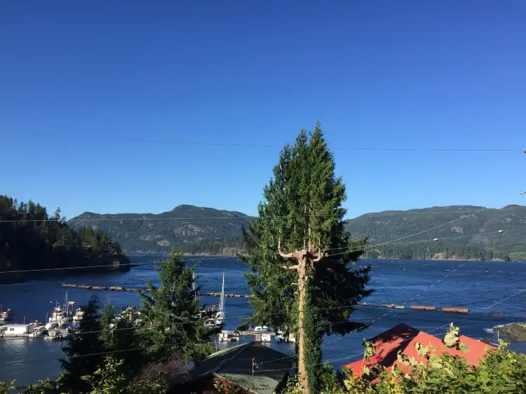 Hotels in Comox-Strathcona H