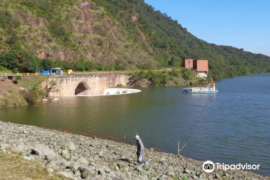 El Cadilla Dam