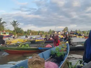Lok Baintan Floating Market