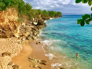 Peña Blanca Beach