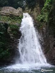 Ushi Falls