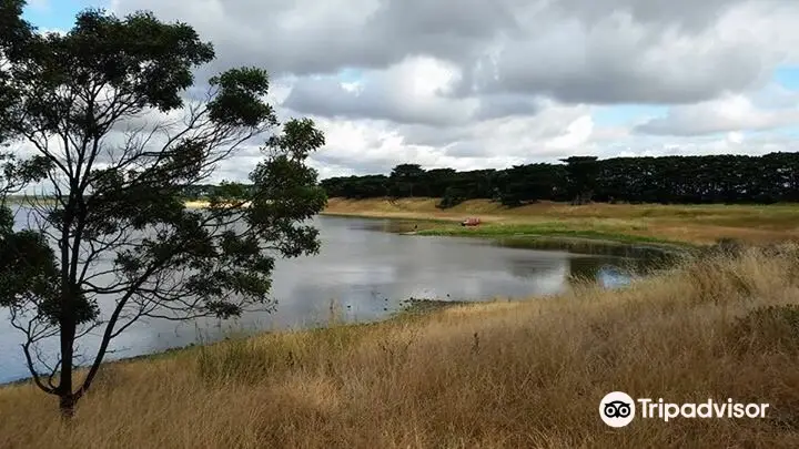 Lake Linlithgow