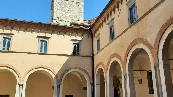 Biblioteca Comunale Sperelliana