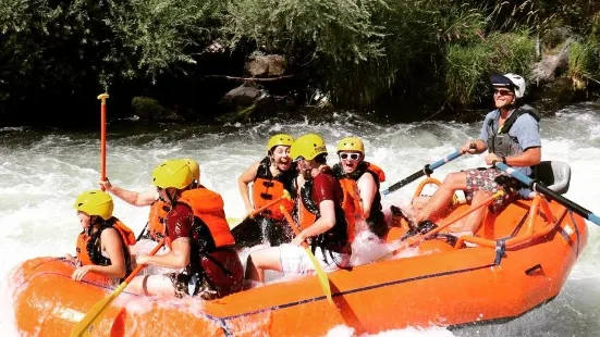 Rogue Rafting Company