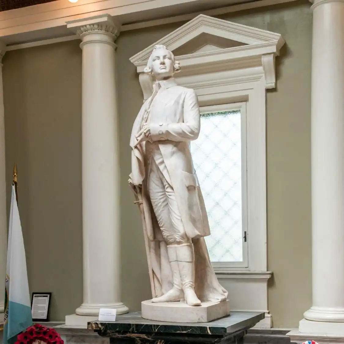 Hotel in zona Statue of General Warren