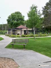 Oxbow Park and Zollman Zoo