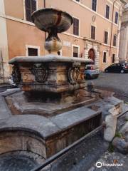 Fontana di Piazza Campitelli