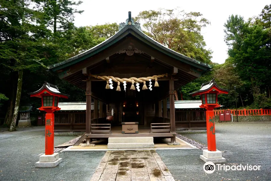 Munakata Shrine Nakatsumiya