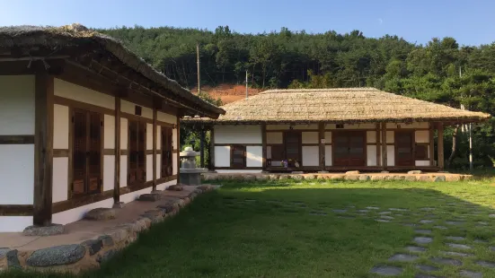 Lee Joo Hong Child Literary Museum