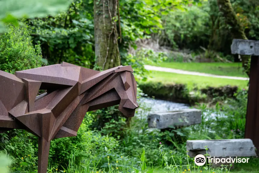 Broomhill Estate Sculpture Gardens