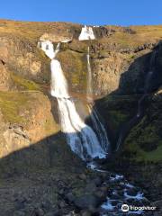 Rjúkandi Waterfall