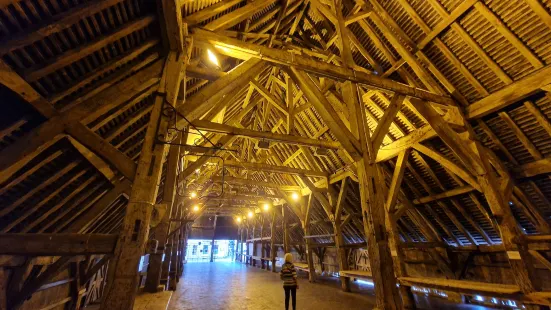 Les Halles Medievales