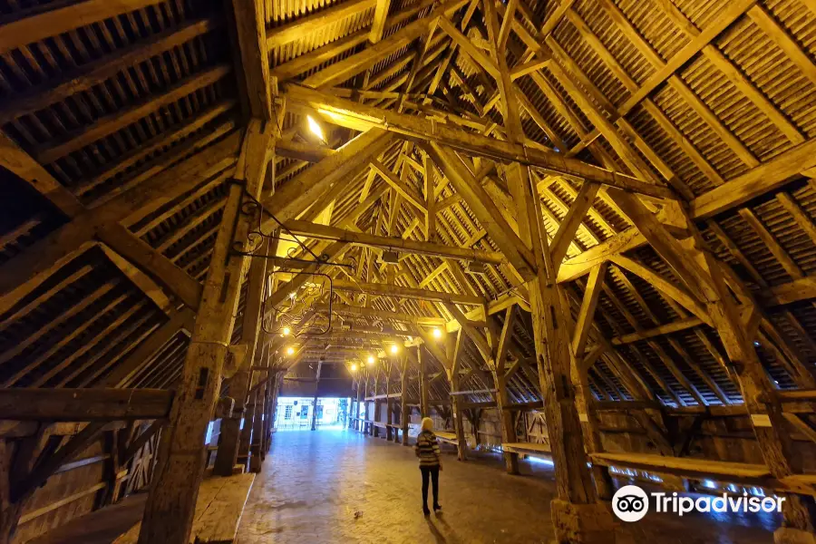 Les Halles Medievales