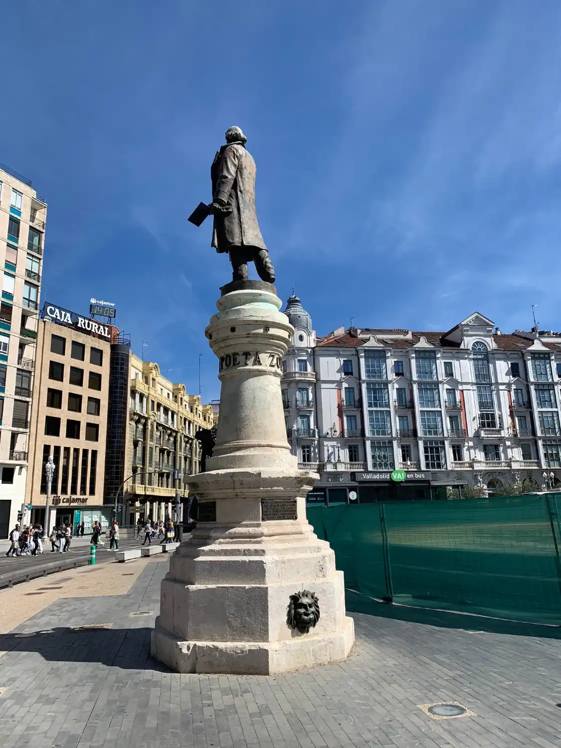 Hotels near Monument to Zorrilla