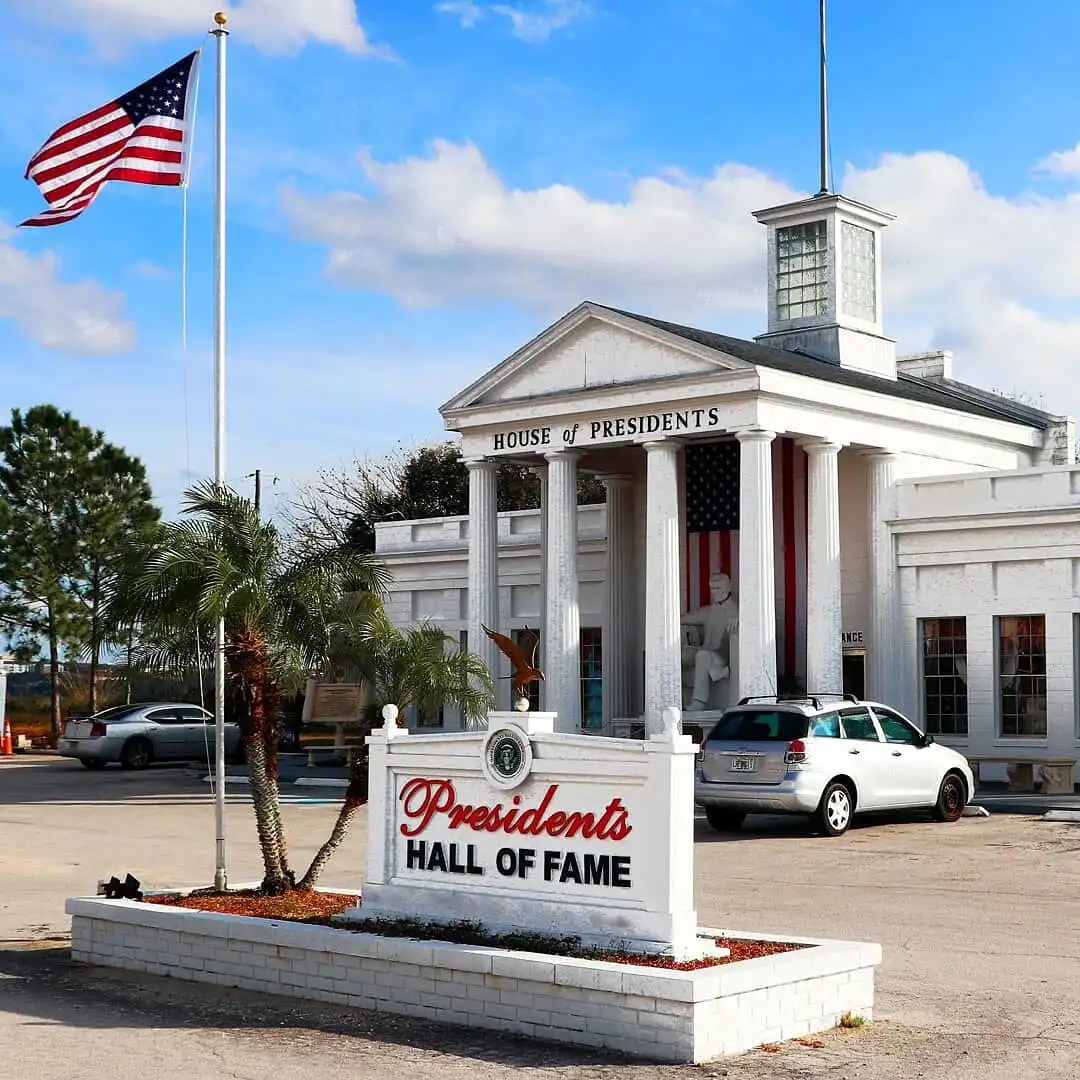 Hotels near Presidents Hall of Fame