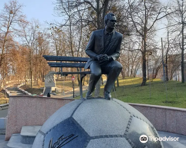 Monument to Valeriy Lobanovskyi