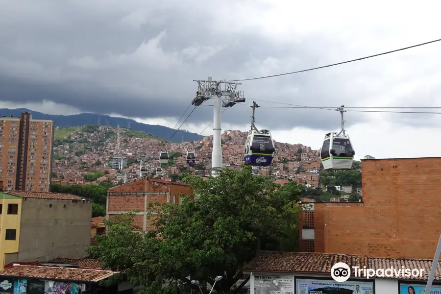 Aereo Cable Manizales - Founders Station