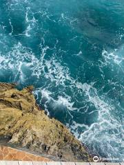 Mahana Point (Surf Place)