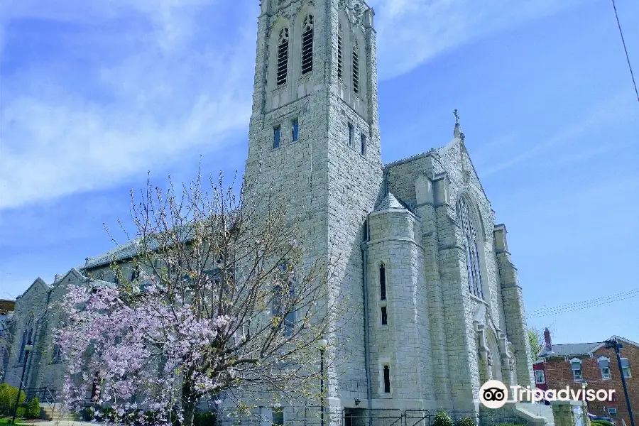 Holy Family Catholic Church