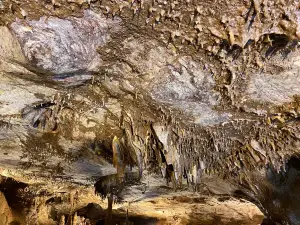 Tropfsteinhöhle Gadime