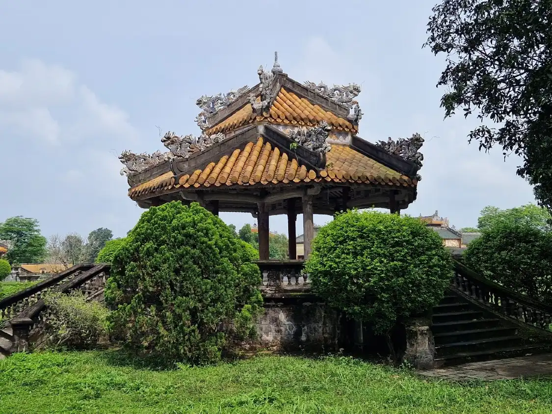 Hotels near The To Temple